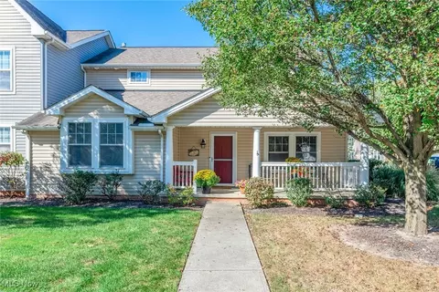 4973 Greenflower St, North Olmsted, OH 44070
