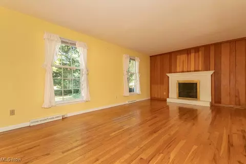 7650 Fairview Ave, Mentor, OH 44060 photo 3