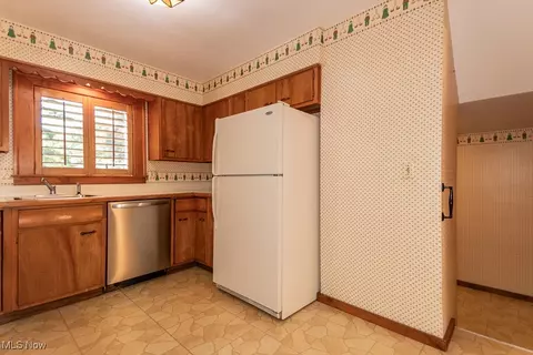 7650 Fairview Ave, Mentor, OH 44060 photo 9