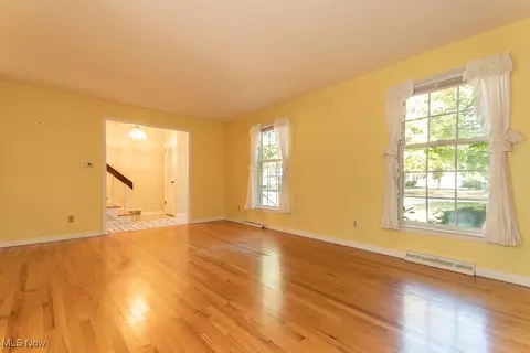7650 Fairview Ave, Mentor, OH 44060 photo 2