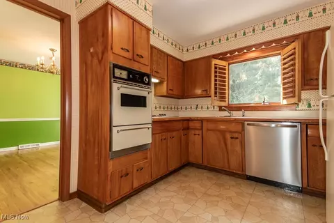 7650 Fairview Ave, Mentor, OH 44060 photo 8