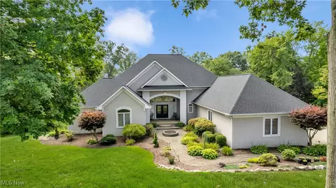 3399 Turnbury Dr, Richfield, OH 44286