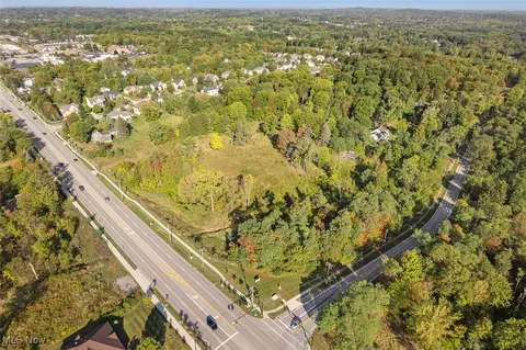 1345 E Royalton Rd, Broadview Heights, OH 44147