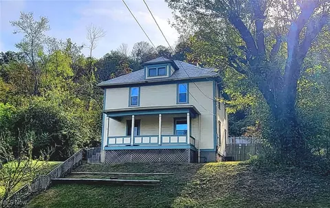 977 Gilman Ave, Marietta, OH 45750