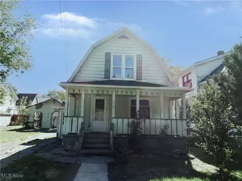 814 W 58th St, Ashtabula, OH 44004
