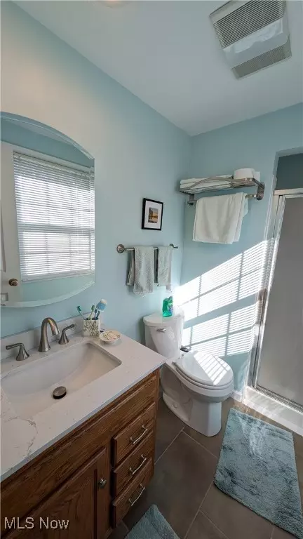Bath - 720 Strowbridge Dr, Huron, OH 44839 photo 2 of 3
