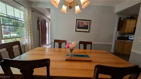 Dining - 720 Strowbridge Dr, Huron, OH 44839 photo 2 of 2