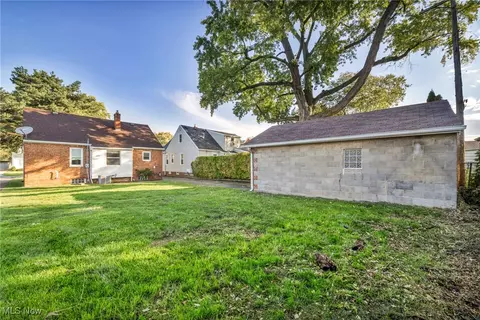 Exterior - 8017 Ackley Rd, Parma, OH 44129 photo 5 of 6