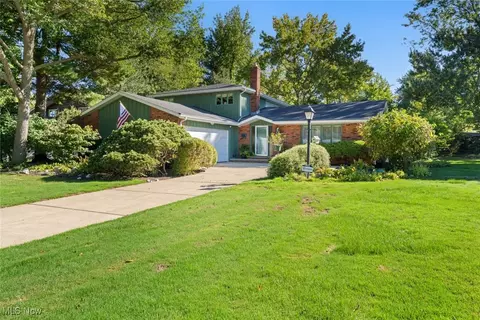 1455 Mozart Dr, Westlake, OH 44145