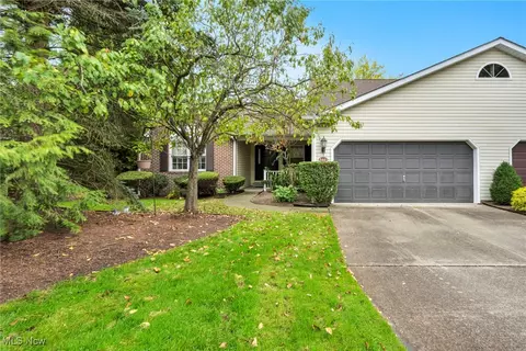 8443 Trimble Ct, Mentor, OH 44060