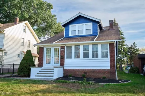 17301 Bradgate Ave, Cleveland, OH 44111