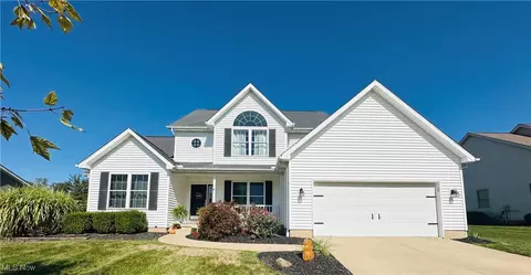 2435 Queensbury Rd, Alliance, OH 44601