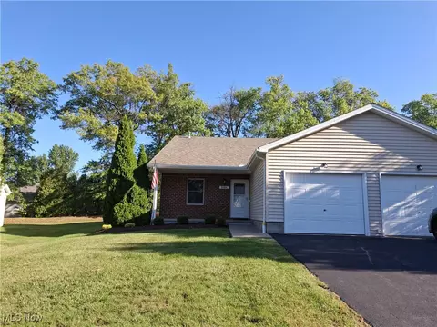 519 Wilcox #A, Youngstown, OH 44515