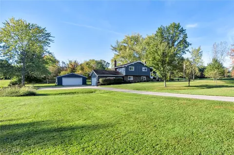 11611 Hosford Rd, Chardon, OH 44024