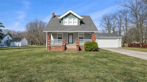 24801 Highland Rd, Richmond Heights, OH 44143