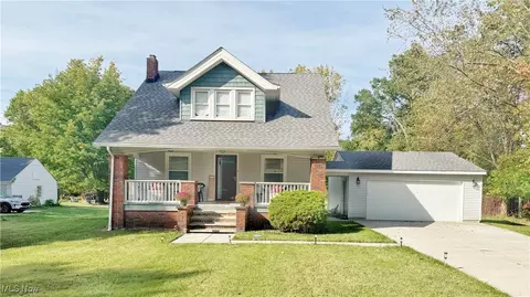 24801 Highland Rd, Richmond Heights, OH 44143