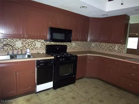 Kitchen - 2050 W River Rd S, Elyria, OH 44035 photo 1 of 2