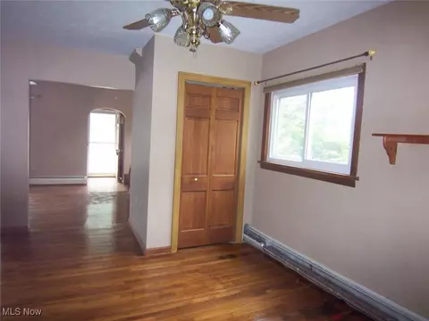 Living - 2050 W River Rd S, Elyria, OH 44035 photo 4 of 5