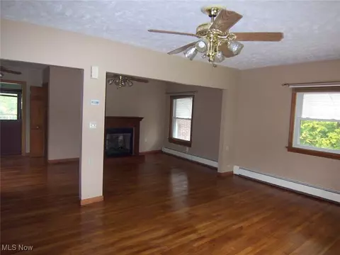 Living - 2050 W River Rd S, Elyria, OH 44035 photo 2 of 5