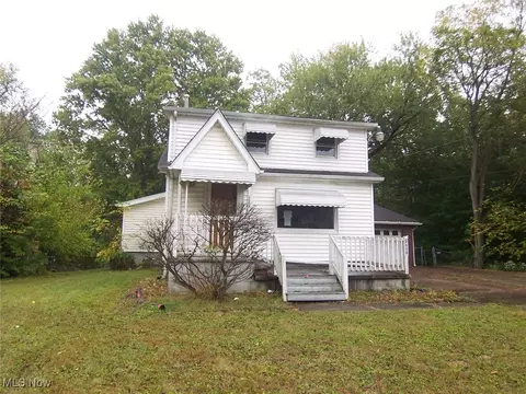 Exterior - 2050 W River Rd S, Elyria, OH 44035 photo 5 of 5