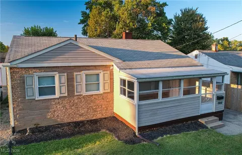 1948 Highlawn Ave, Youngstown, OH 44509