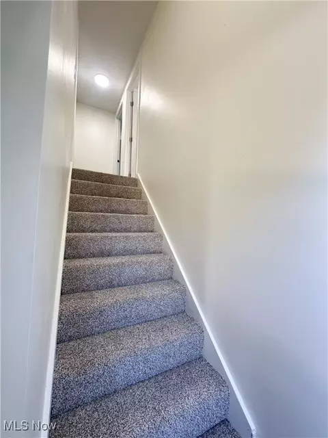 Entry Way - 42764 Buckeye, Flushing, OH 43977 photo 1 of 3