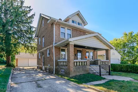 1526 E 298th St, Wickliffe, OH 44092 photo 1