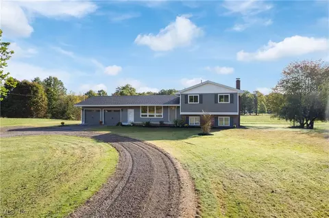 3696 State Route 534, Southington, OH 44470