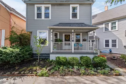 2286 W 10th St, Cleveland, OH 44113
