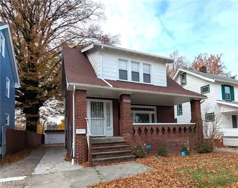 1064 Elbon Rd, Cleveland Heights, OH 44121
