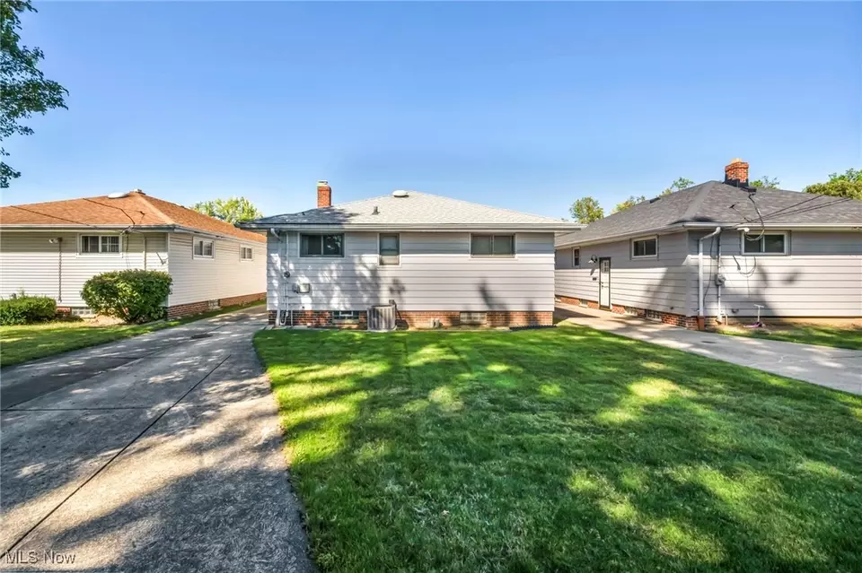Exterior - 13732 Carpenter Rd, Garfield Heights, OH 44125 photo 3 of 9