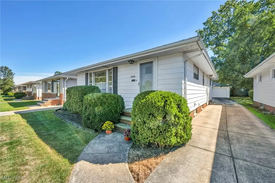 Exterior - 13732 Carpenter Rd, Garfield Heights, OH 44125 photo 8 of 9