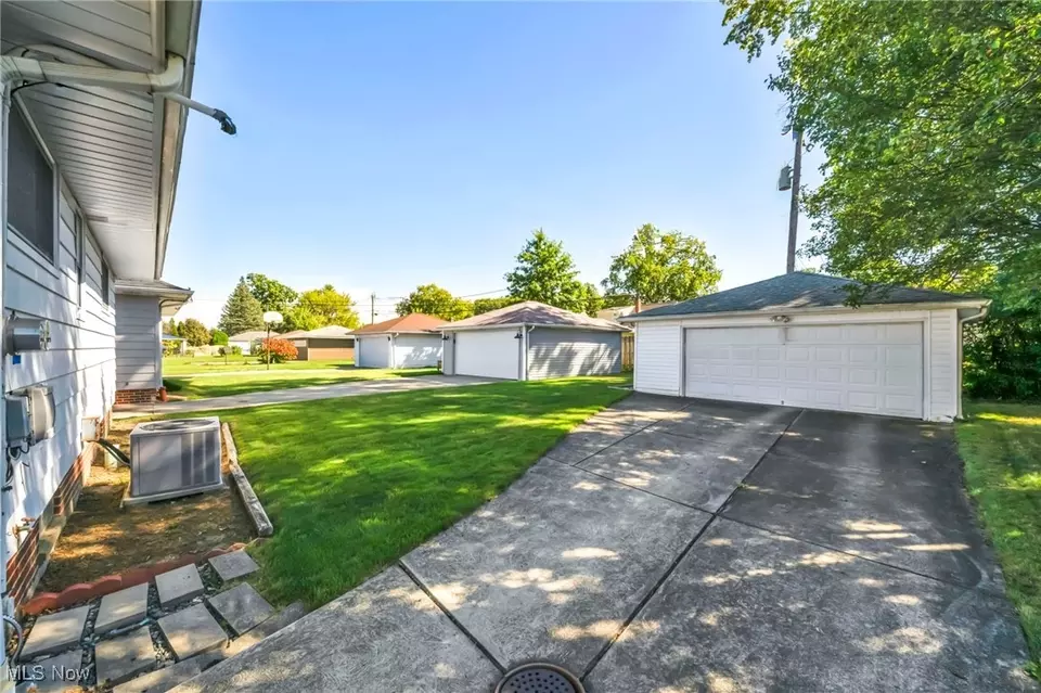 Exterior - 13732 Carpenter Rd, Garfield Heights, OH 44125 photo 1 of 9