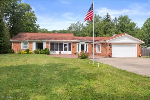 11632 Robson Rd, Grafton, OH 44044
