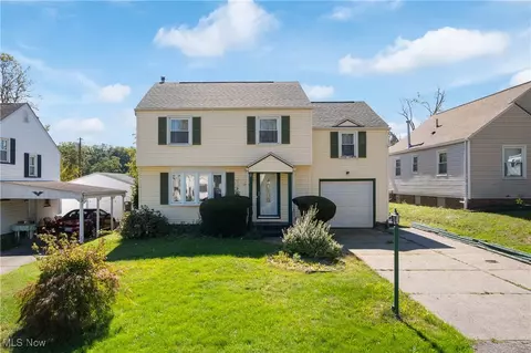 1306 Milford St NE, Canton, OH 44714