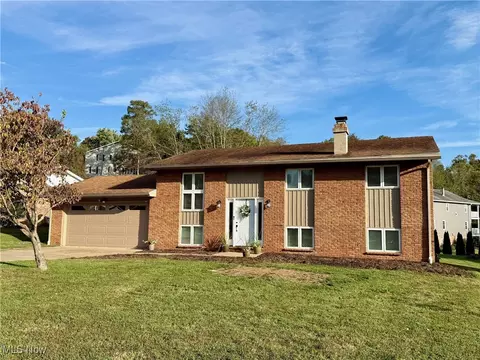 132 Mound Dr, Marietta, OH 45750