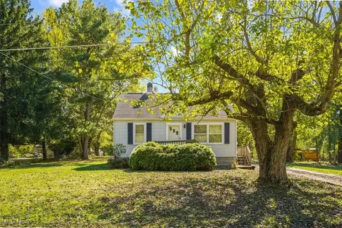 15520 Coalbank St NE, Alliance, OH 44601