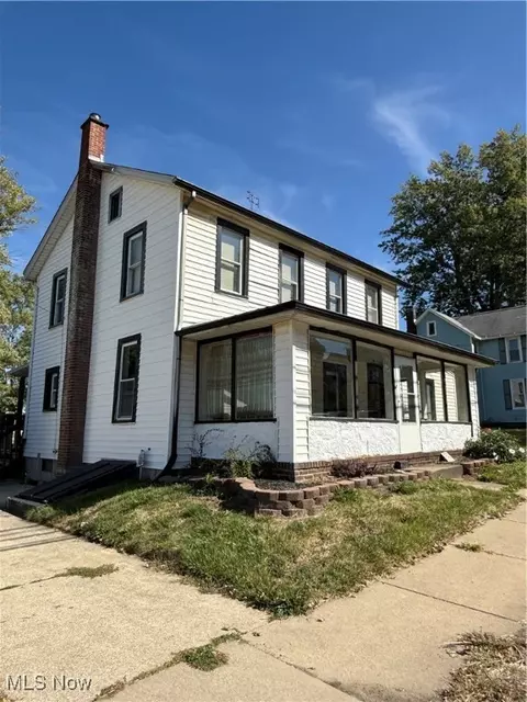223 Nassau St W, East Canton, OH 44730