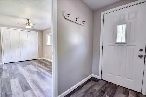 334 E 238th St, Euclid, OH 44123 photo 5