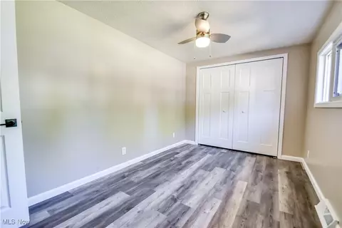 334 E 238th St, Euclid, OH 44123 photo 3