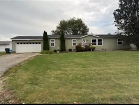 14422 Sturbridge Rd NE, Alliance, OH 44601