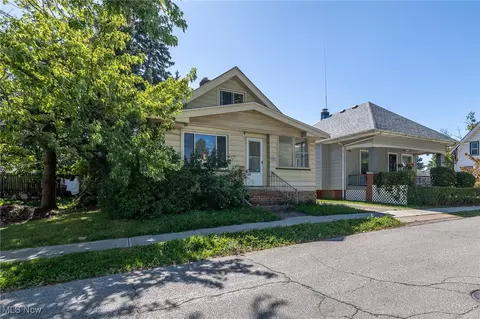 1511 Crestline Ave, Cleveland, OH 44109