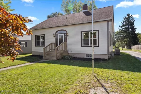 71 Huss St, Tiffin, OH 44883