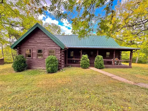 18063 Sligo Rd, Freeport, OH 43973