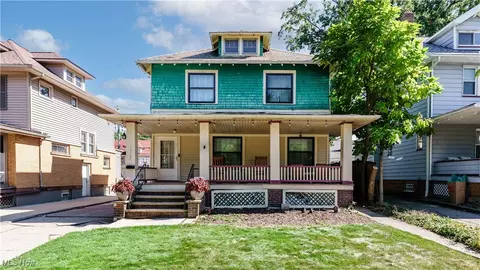 1527 Woodward Ave, Lakewood, OH 44107