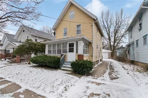 1726 Shaw Ave, Akron, OH 44305