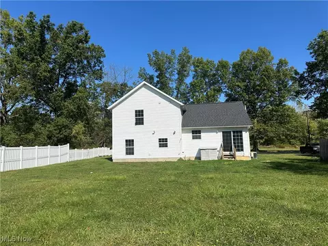 Exterior - 9137 Maple Grove Rd, Windham, OH 44288 photo 6 of 7