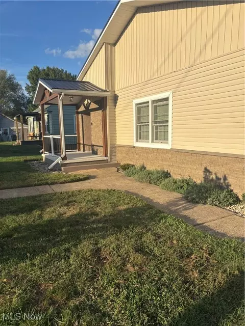 426 Main St, Philo, OH 43771 photo 2