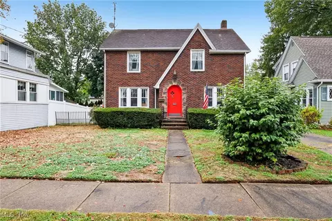 414 E Baird Ave, Barberton, OH 44203