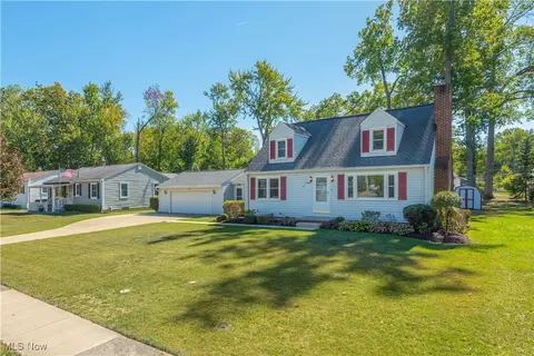 32863 Redwood Blvd, Avon Lake, OH 44012